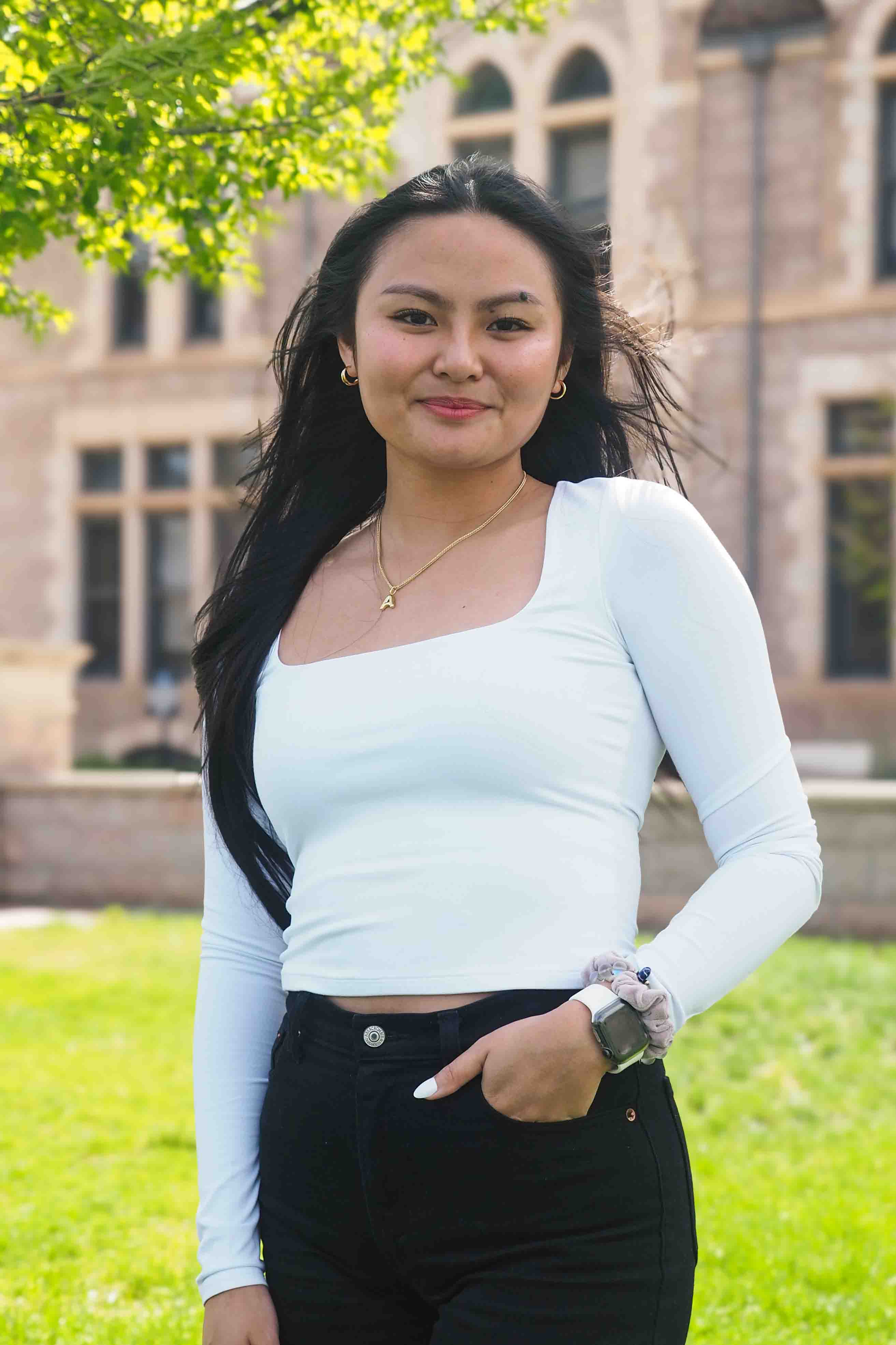 Alyna Dao headshot