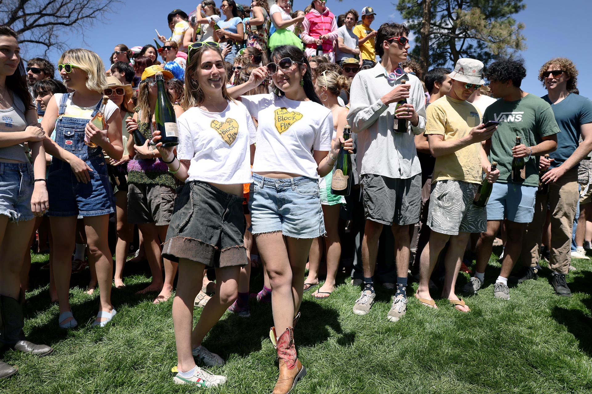 Seniors gather for the annual Champagne Showers to celebrate on May 14 on Worner Quad. Photos by Jamie Cotten / Colorado College