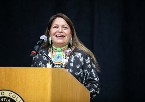 Image of Debbie Howell speaking.