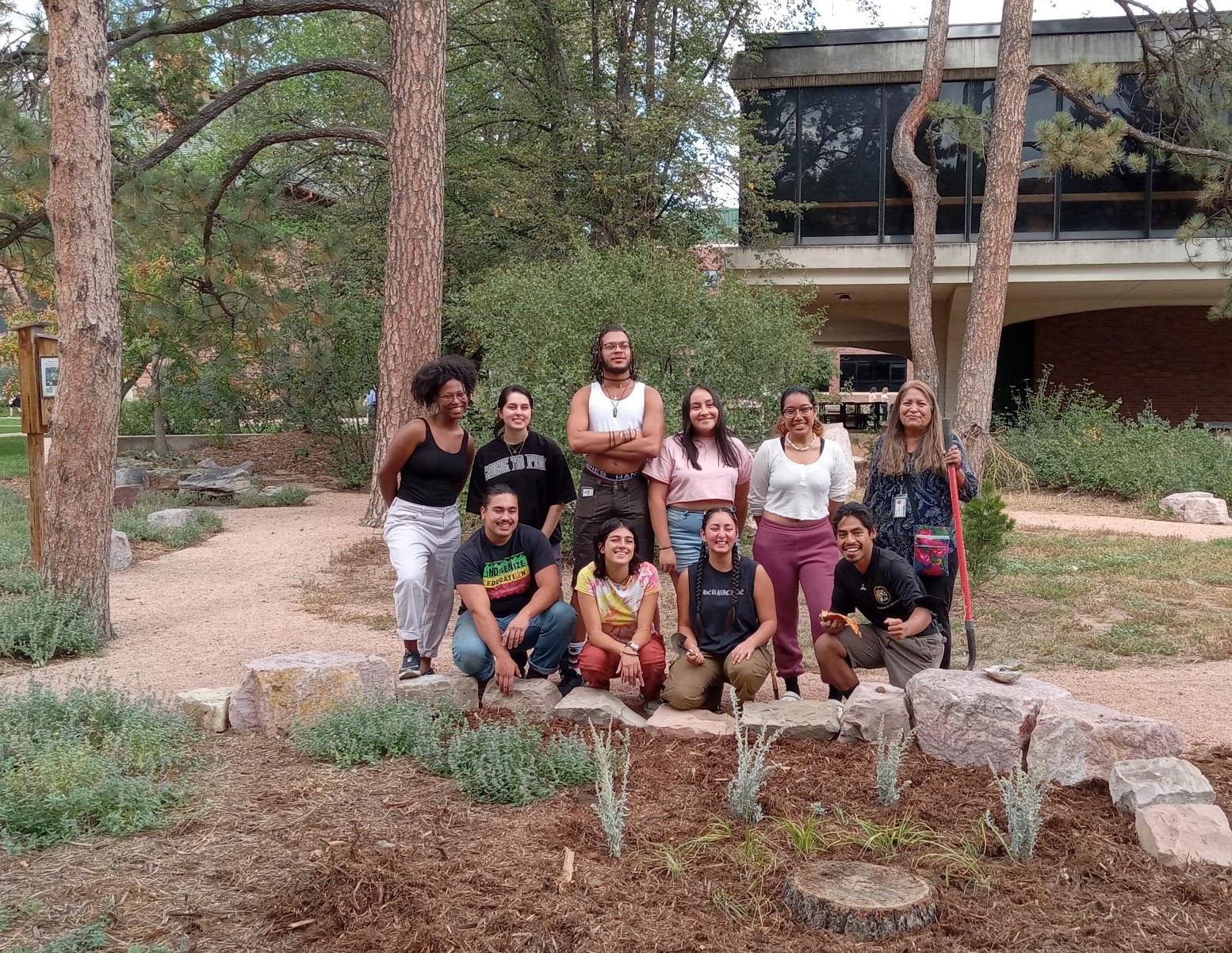 <span class="cc-gallery-credit"></span>