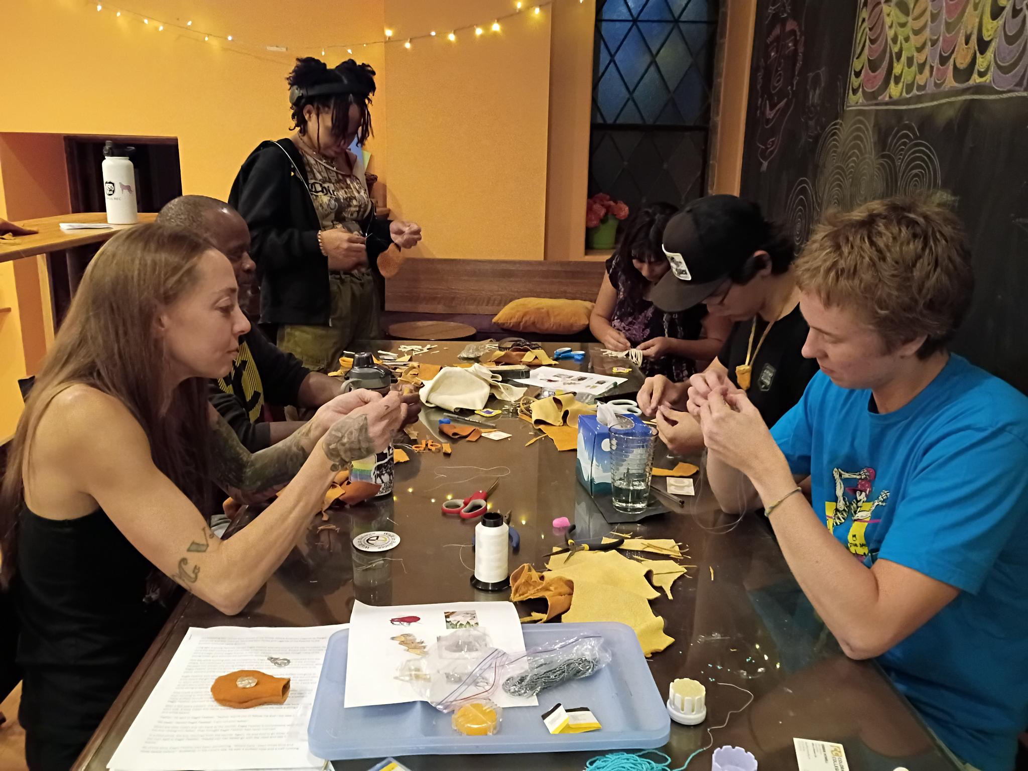 <span class="cc-gallery-credit"></span>