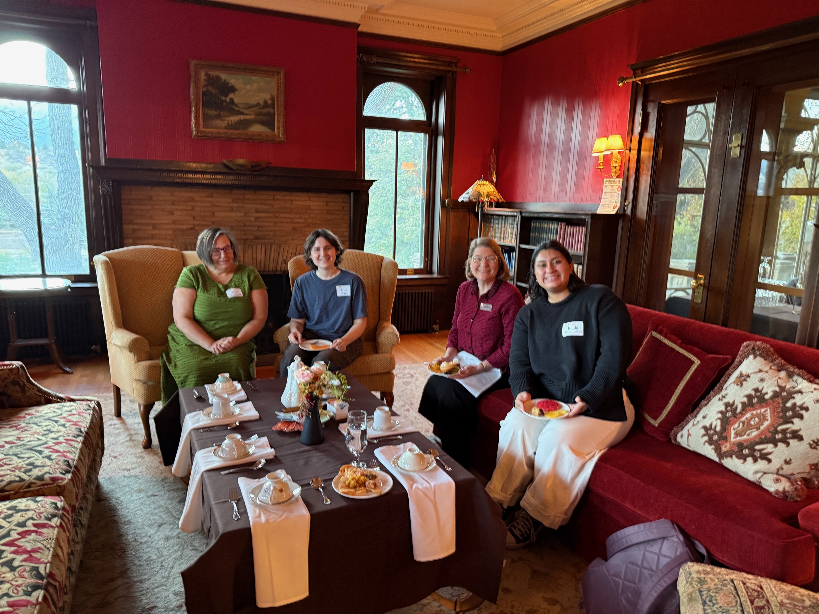 <span class="cc-gallery-credit"></span>